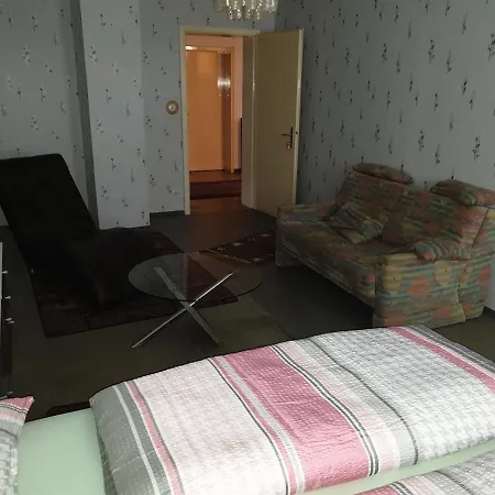 Engel Hotel *