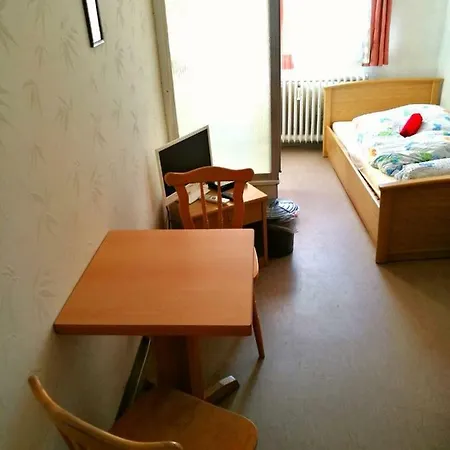 Hotell Engel *