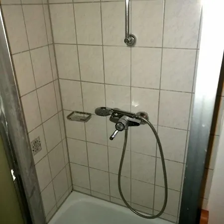 Hotell Engel *